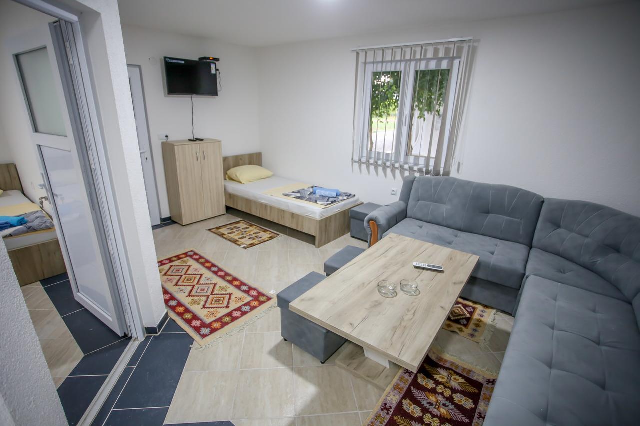 Apartments River Una 2 Bihać Екстериор снимка