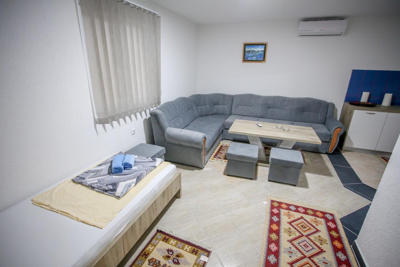 Apartments River Una 2 Bihać Екстериор снимка