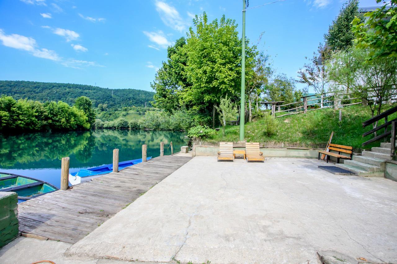 Apartments River Una 2 Bihać Екстериор снимка